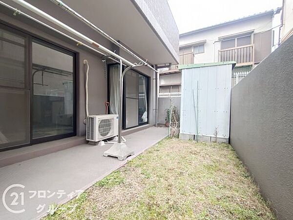 日当たりの良いお庭でお子様も嬉しい♪家庭菜園やガーデニングも可能です！