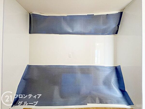 これから最新のシステムキッチンが設置されるのが待ち遠しいですね！自分好みの空間に仕上がっていく様子を想像するだけで、新しい生活への期待がどんどん膨らんでいきますね！