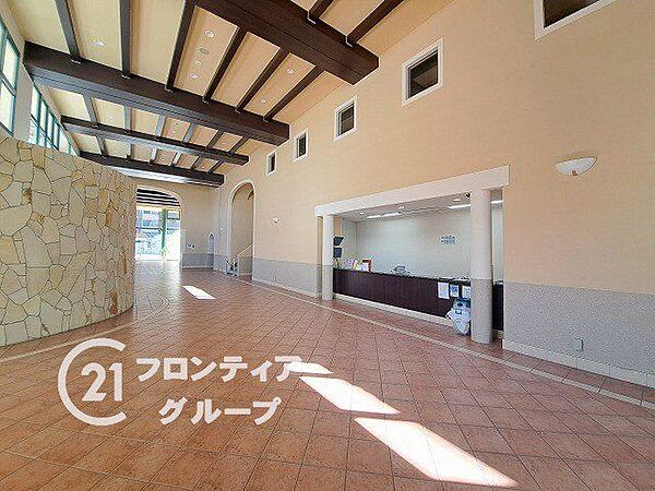 マンションのロビーは、住民の皆様が集うコミュニケーションの場であり、憩いの場です。