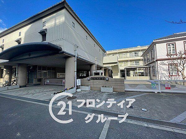 西宮市立今津小学校 徒歩11分。 840m