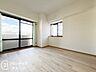 寝室：お客様にあった住宅ローンをご提案させていただきます