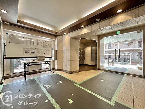 マンションのロビーは、住民の皆様が集うコミュニケーションの場であり、憩いの場です。