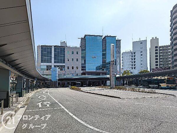 伊丹駅(阪急 伊丹線) バス乗車12分バス停「中野東」徒歩4分 3340m
