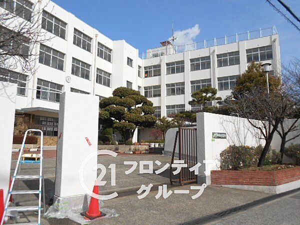 大阪市立佃西小学校 徒歩11分。 850m