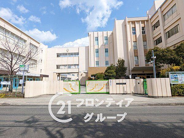 伊丹市立瑞穂小学校 徒歩4分。 260m