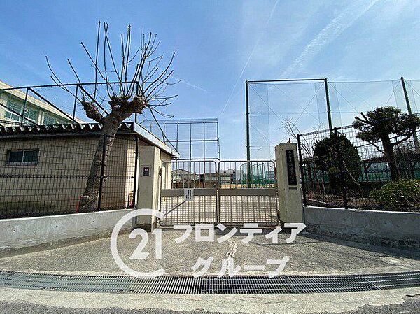 西宮市立浜脇中学校 徒歩10分。 750m
