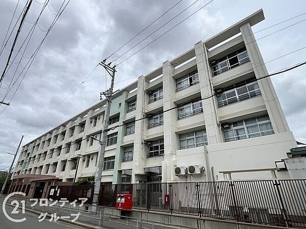 大阪市立御幣島小学校 徒歩8分。 580m