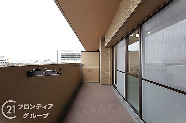 「賃貸のままでいいのか、買うべきか」その判断に必要な情報を、スタッフがわかりやすく整理してお伝えします。お気軽にご相談ください