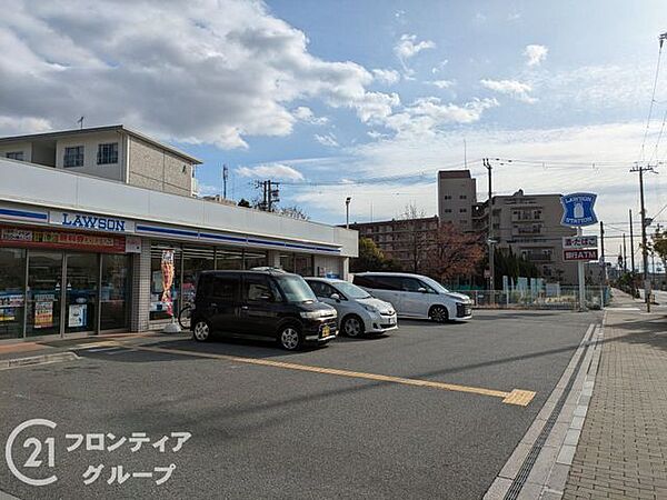 ローソン西宮段上町六丁目店 徒歩2分。 150m