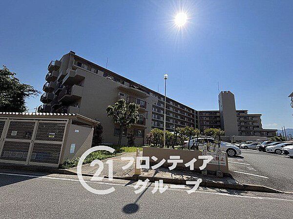 「賃貸のままでいいのか、買うべきか」その判断に必要な情報を、スタッフがわかりやすく整理してお伝えします。お気軽にご相談ください
