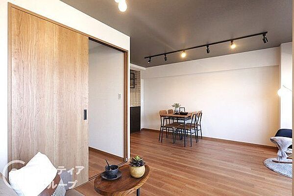 資金計画や住宅ローンのしくみなど、購入前に知っておきたいことをわかりやすくご説明しています。まずはお気軽にお問い合わせください