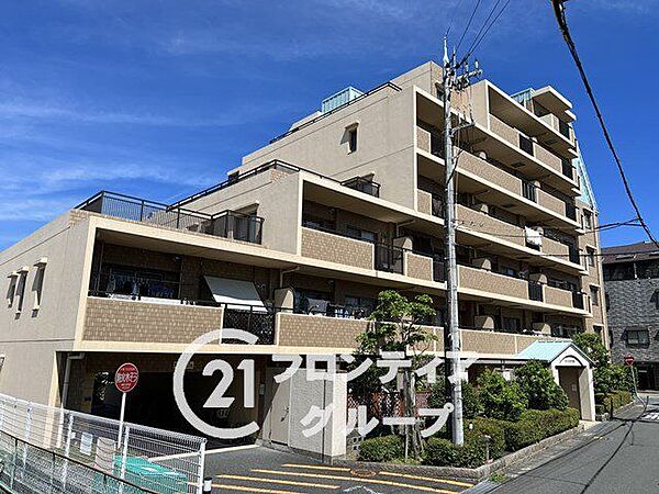 住宅購入の流れや必要な手続きについて、順を追ってご説明しています。はじめての方でも安心してご相談いただける環境を整えています