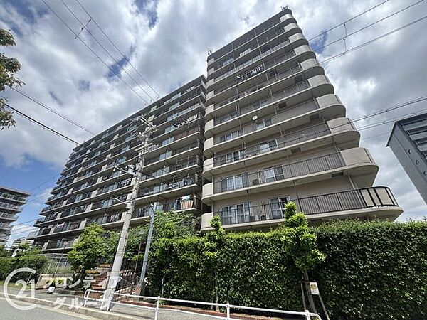 「いつかは」と思っていた住まい探しも、具体的に動き出すと意外とスムーズに進むものです。まずは気軽にご相談いただけます
