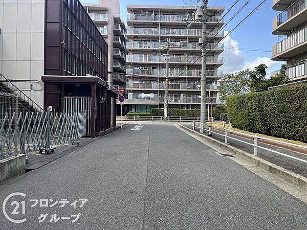 「賃貸のままでいいのか、買うべきか」その判断に必要な情報を、スタッフがわかりやすく整理してお伝えします。お気軽にご相談ください