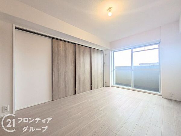 住まい選びは、価格や立地だけでなく、将来の暮らし方まで含めて考えることが大切です。今の段階で気になっていることを、まずスタッフに話してみてください