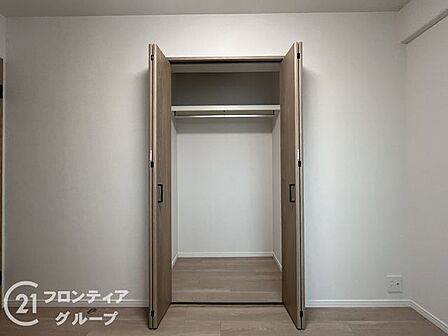 住まい選びは、価格や立地だけでなく、将来の暮らし方まで含めて考えることが大切です。今の段階で気になっていることを、まずスタッフに話してみてください