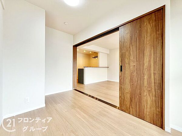 エリアの特性や周辺環境についての情報提供も行っています。物件だけでなく、地域の暮らしやすさも含めてご確認いただけます