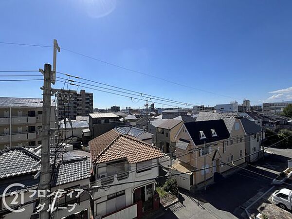「賃貸のままでいいのか、買うべきか」その判断に必要な情報を、スタッフがわかりやすく整理してお伝えします。お気軽にご相談ください