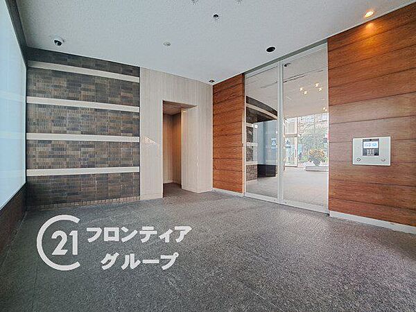 マンションのロビーは、住民の皆様が集うコミュニケーションの場であり、憩いの場です。