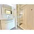 三面鏡の洗面台...
