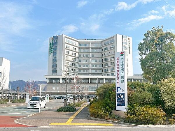 万代 宇治槇島店 【周辺環境】宇治徳洲会病院まで1000ｍ。近くに総合病院があるので万が一の時も安心ですね。 1100m