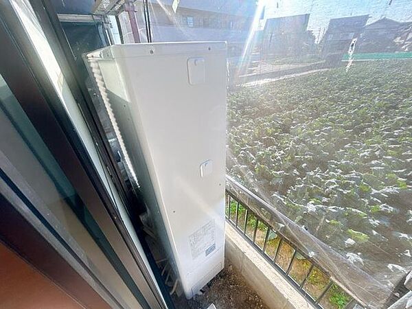【エコキュート】こちらはエコキュートのお写真です。新品なので故障の心配もないですね。