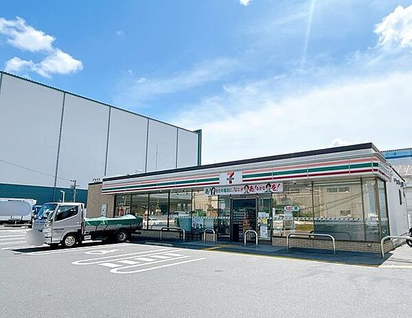セブンイレブン長岡京馬場店 徒歩4分。 280m