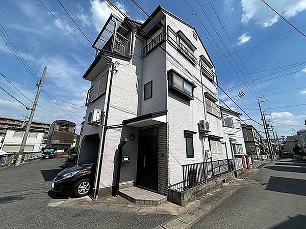 外観：326000272376