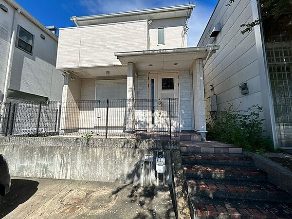 【外観】内覧可能だからこそ見つかるお気に入りの一棟。お気軽にお問い合わせください。