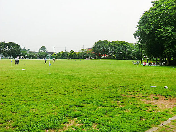 川間駅南中央公園（96m）