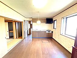 取手市下高井 4DKのリビング/ダイニング