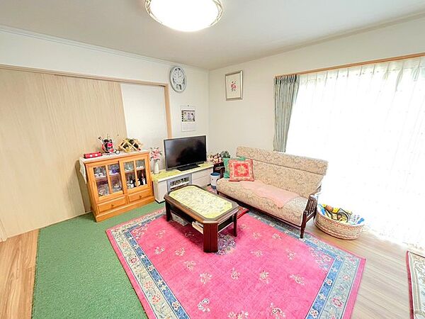 detached 茨城県常総市内守谷町きぬの里２丁目
地図を見る