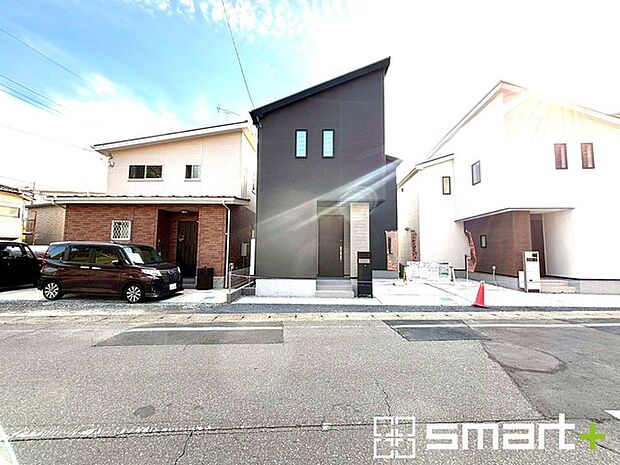 〜周辺環境もご案内いたします〜 ・建物自体ももちろん大切ですが、暮らしていく上でとても大切な周辺環境。 ・ご見学時に周辺環境も併せてご案内させていただきますので、お気軽にご相談ください。 