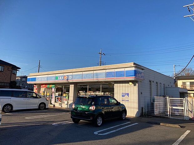 ローソン牛久南店（360m）