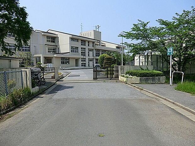 神宮寺小学校（420m）