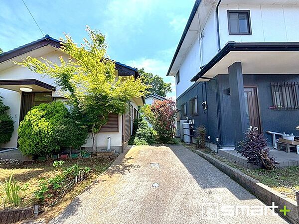～駐車場ももちろんございます～ ・駐車場もありますので、お車をご利用される方にもお勧めのお住まいです。 ・カーポートなどのオプションもお気軽にご相談くださいませ。