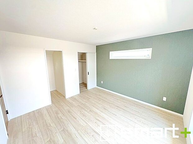 〜ウォークインクローゼットのあるお部屋〜 ・人気のウォークインクローゼットをご用意。季節物や趣味の道具などもスッキリと収納が可能です。 ・最近流行りの収納術などもぜひご活用くださいませ。 