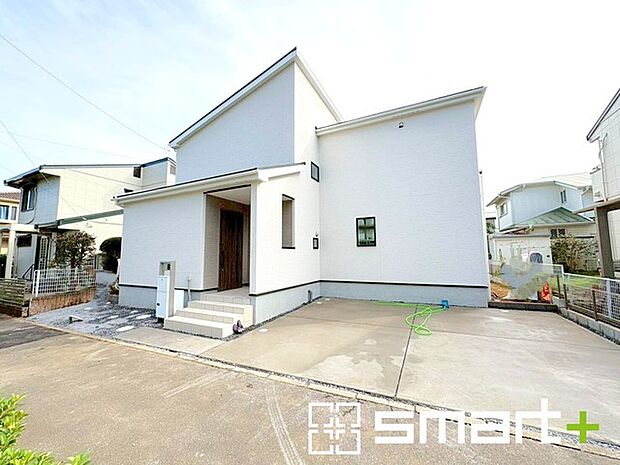 ~ご家族を守る「耐震等級3」~ ・住宅性能評価において「耐震等級3」を取得。地震に強い家であることが証明されております。 ・倒壊の恐れが低くなりますので、地震保険が半額になるメリットも。