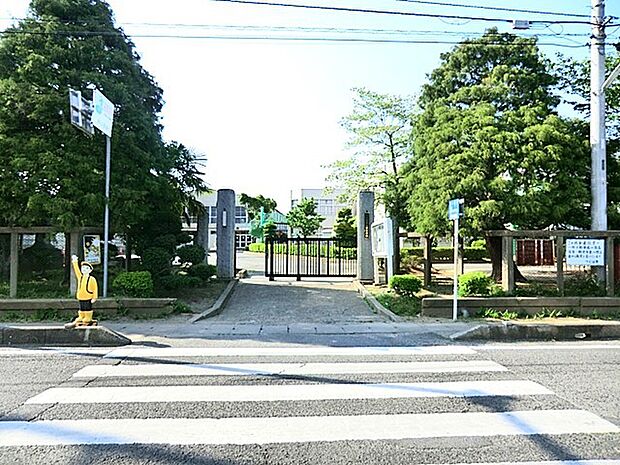 栄小学校（1300m）