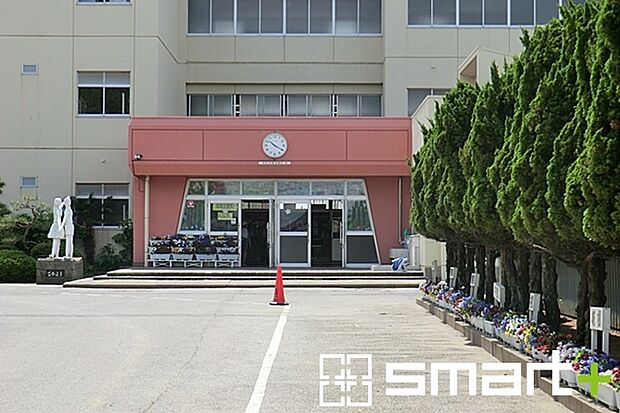 取手東小学校（1100m）