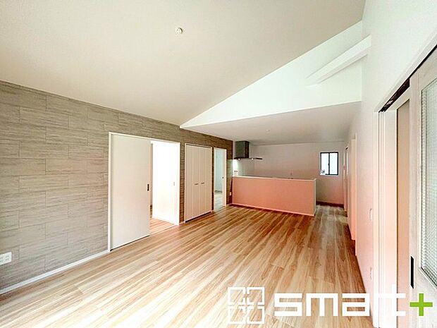 〜家具の配置がしやすい間取〜 ・ＬＤＫはリビングとダイニングの境目が分かりやすくなっており、家具の配置がしやすい造り。 ・どんなインテリアにするか考えるだけでも楽しくなりますね。 