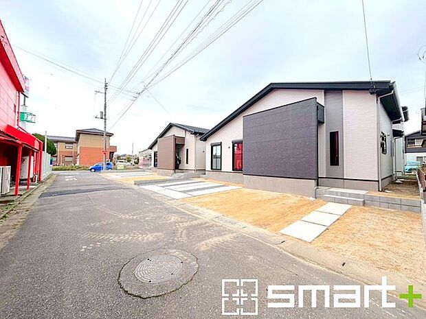 〜周辺環境もご案内いたします〜 ・建物自体ももちろん大切ですが、暮らしていく上でとても大切な周辺環境。 ・ご見学時に周辺環境も併せてご案内させていただきますので、お気軽にご相談ください。 