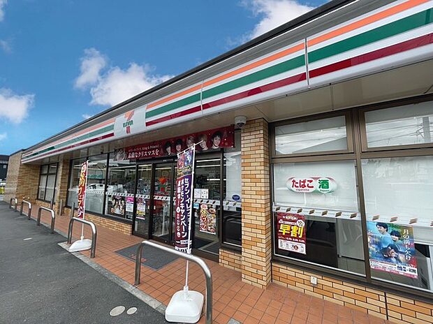 セブンイレブン 龍ケ崎出し山町店(350m)