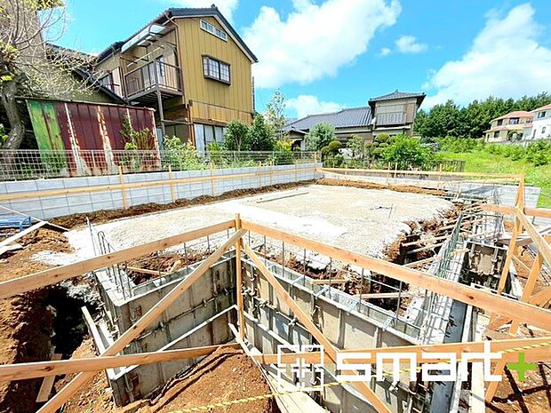 〜ご家族を守る「耐震等級3」〜 ・住宅性能評価において「耐震等級3」を取得。地震に強い家であることが証明されております。 ・倒壊の恐れが低くなりますので、地震保険が半額になるメリットも。