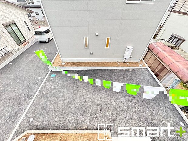 〜駐車場ももちろんございます〜 ・駐車場もありますので、お車をご利用される方にもお勧めのお住まいです。 ・カーポートなどのオプションもお気軽にご相談くださいませ。 