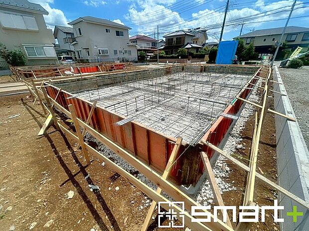 〜風にも強い強靭な建物〜 ・住宅性能評価において「耐風等級2」を取得。 ・大型の台風など暴風にも耐える、強靭な建物となっております。 