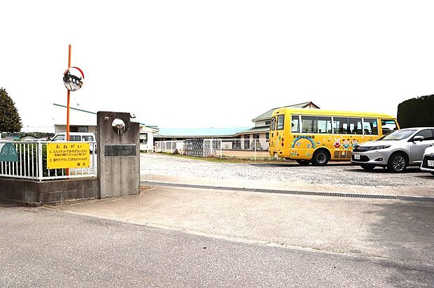 天川幼稚園(250m)