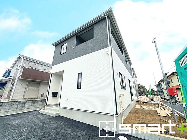 〜ご家族を守る「耐震等級3」〜 ・住宅性能評価において「耐震等級3」を取得。地震に強い家であることが証明されております。 ・倒壊の恐れが低くなりますので、地震保険が半額になるメリットも。