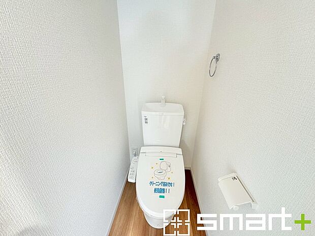 〜やはり便利なタンク式トイレ〜 ・最近はタンクレストイレもございますが、タンク式の場合は停電時もお水を流すことが可能。 ・故障時なども比較的費用が安くなるなど、メリットが多くなります。 