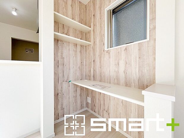 〜スタディカウンターをご用意〜 ・テレワークスペースとして、お子様の勉強スペースとして、家事スペースとして、など様々な使い方のできるスタディカウンターをご用意。 